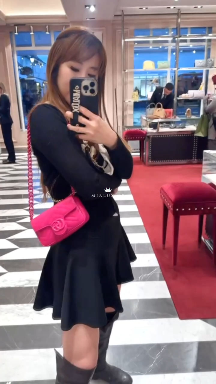 @Gucci▪️GG Marmont 2.0 超級迷你V紋鏈包/1150P805 🔔限時折🉐37230