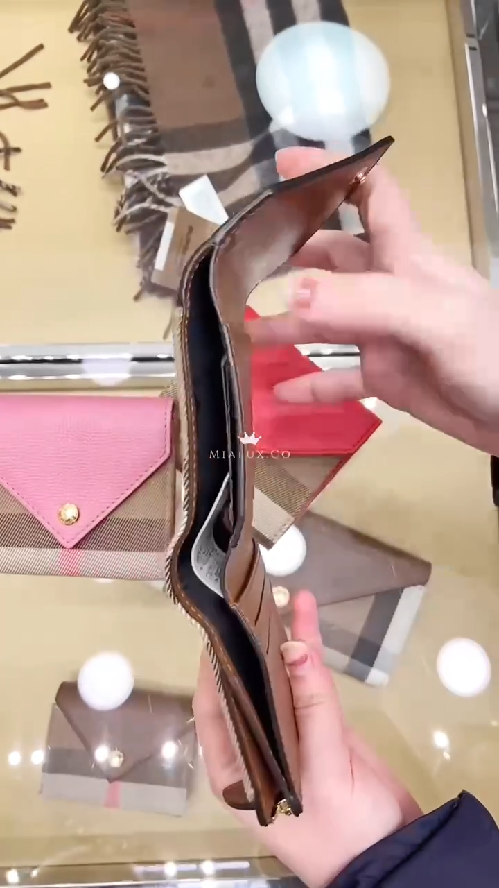 @Burberry▪️Lila 格紋信封三折短夾/P260 🔥下殺🉐12700