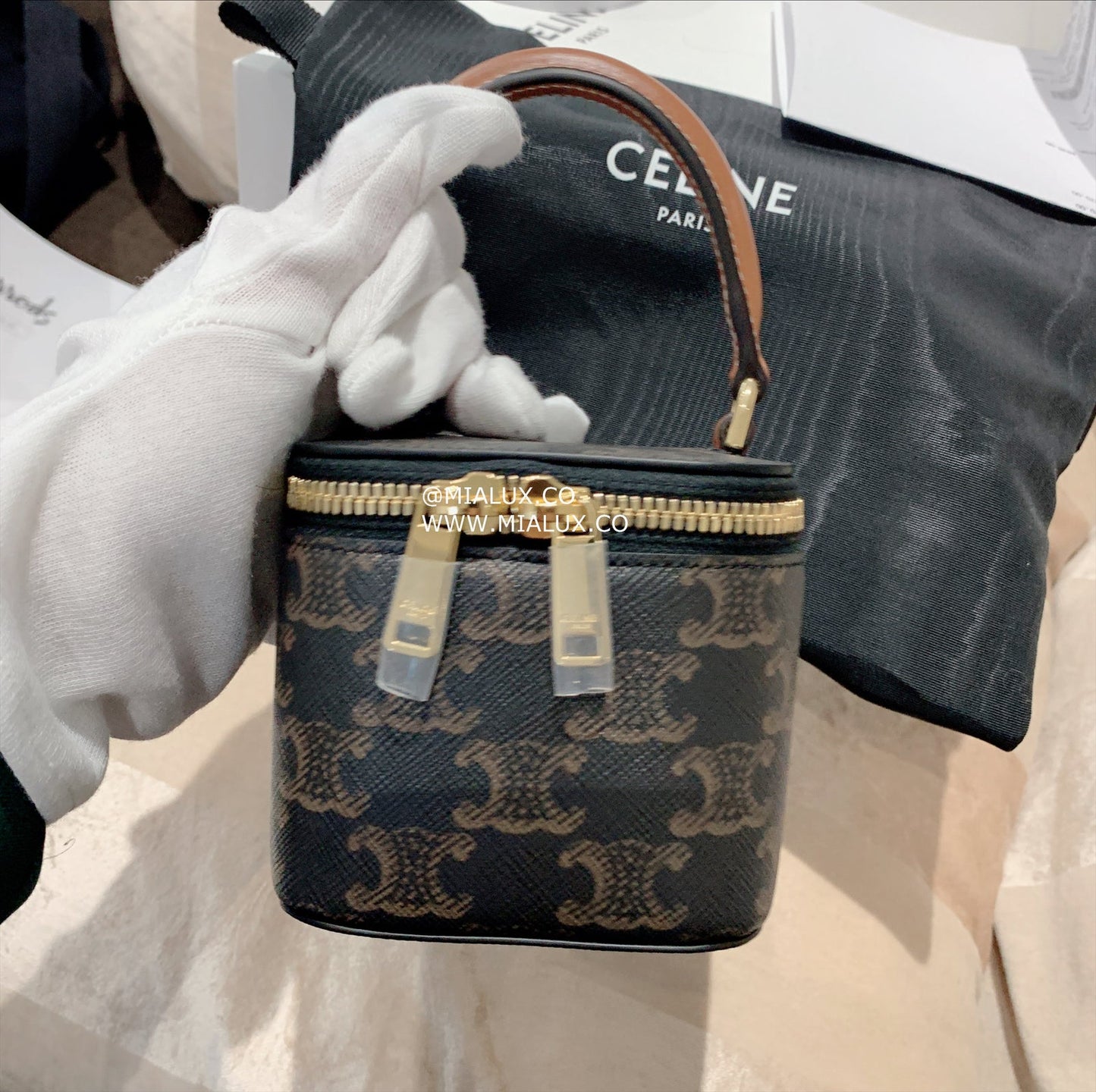 *現貨*Celine▪️VANITY MINI 老花化妝包/870E900 年前特價🉐29800
