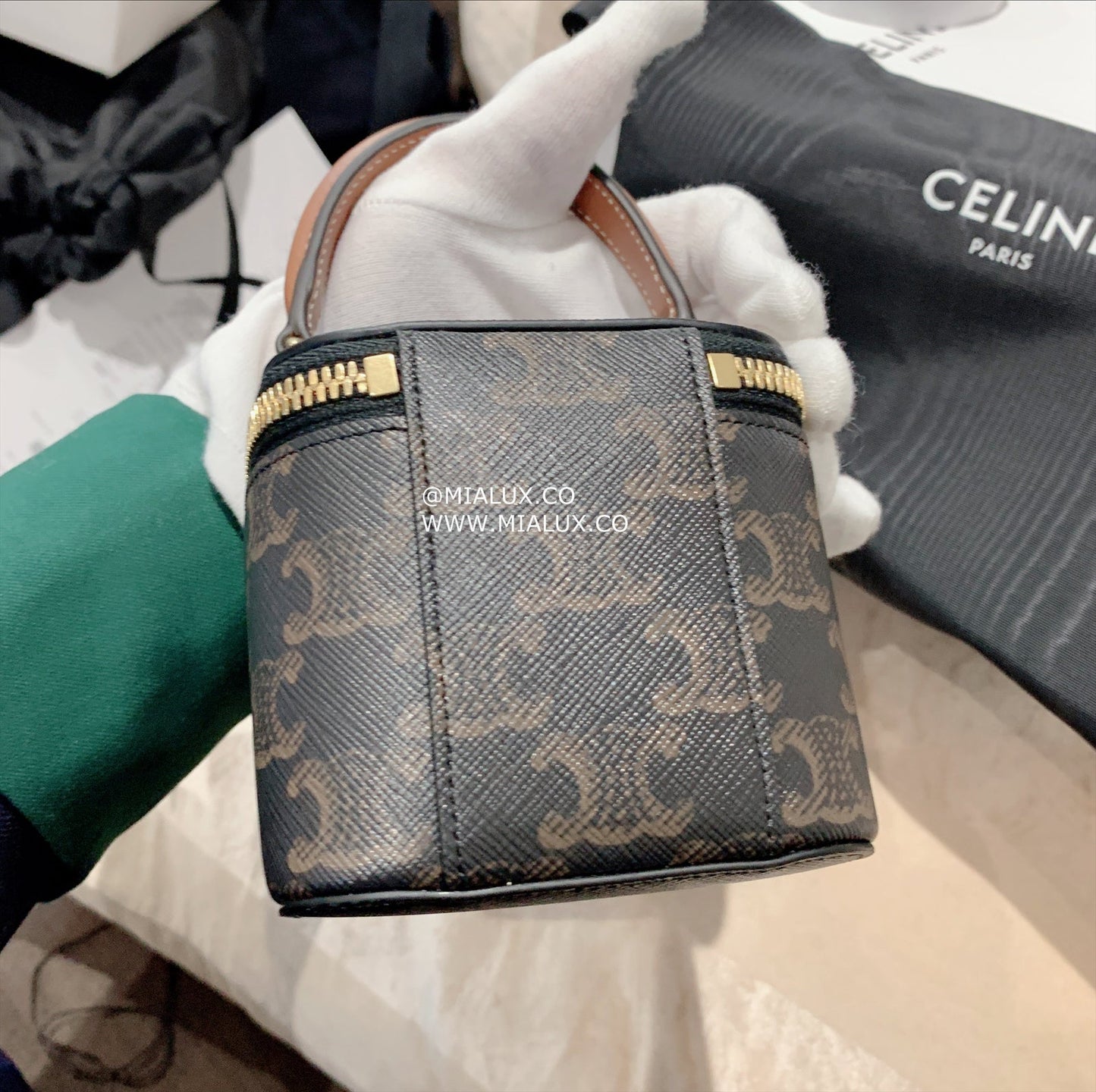 *現貨*Celine▪️VANITY MINI 老花化妝包/870E900 年前特價🉐29800