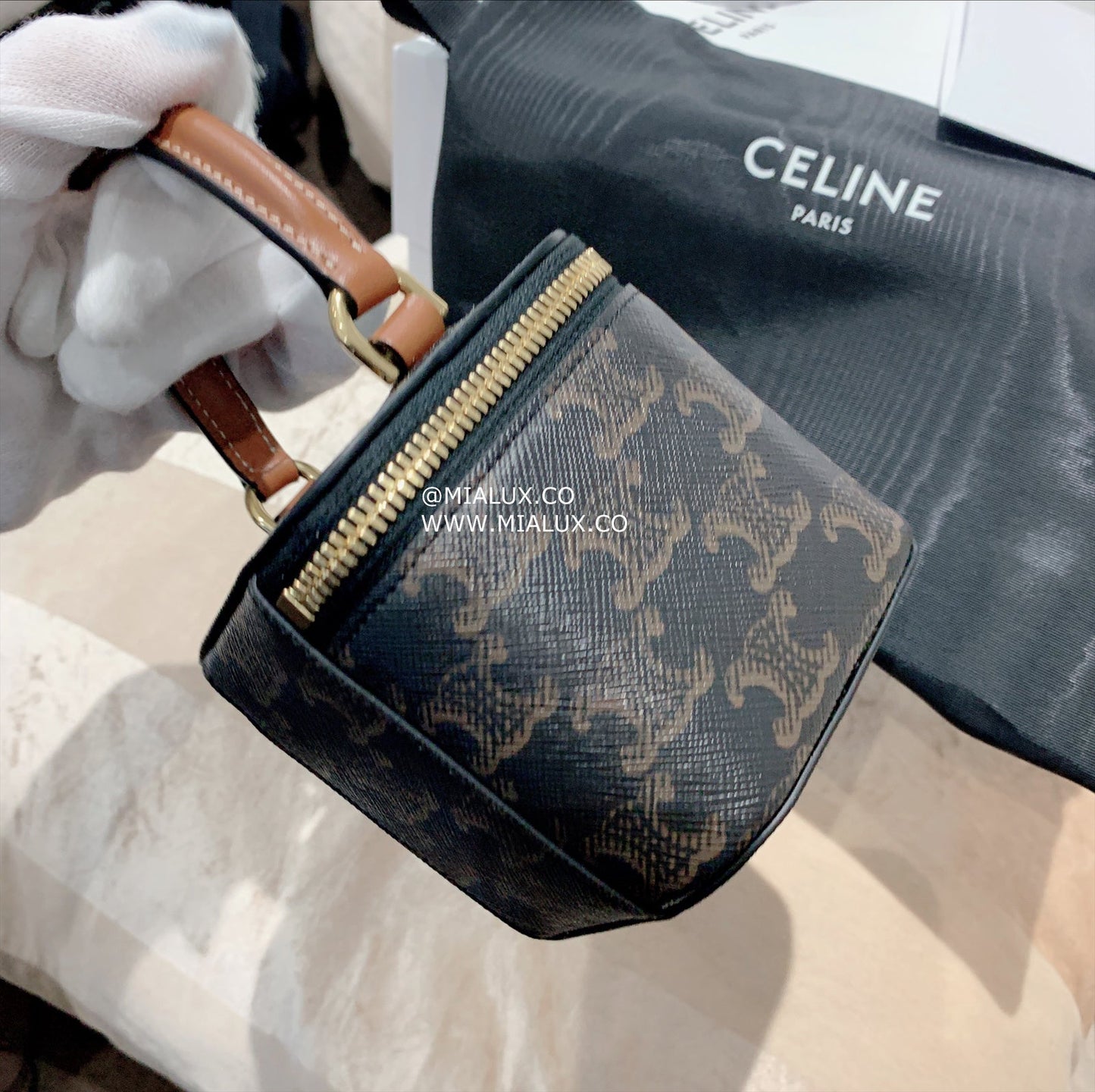 *現貨*Celine▪️VANITY MINI 老花化妝包/870E900 年前特價🉐29800