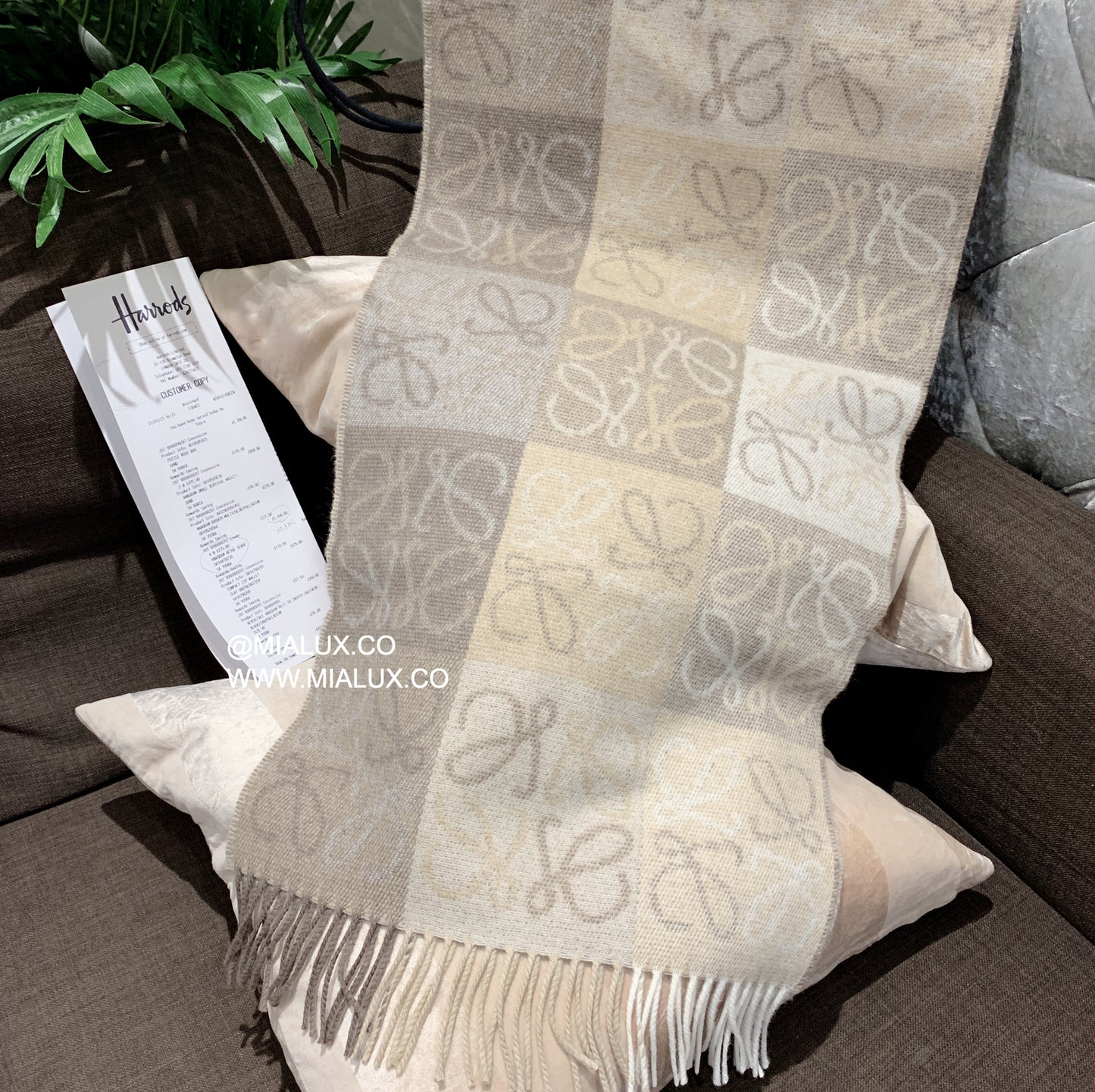 Loewe▪️Scarf in Wool and Cashmere 爆款LOGO羊絨圍巾/E450 K425