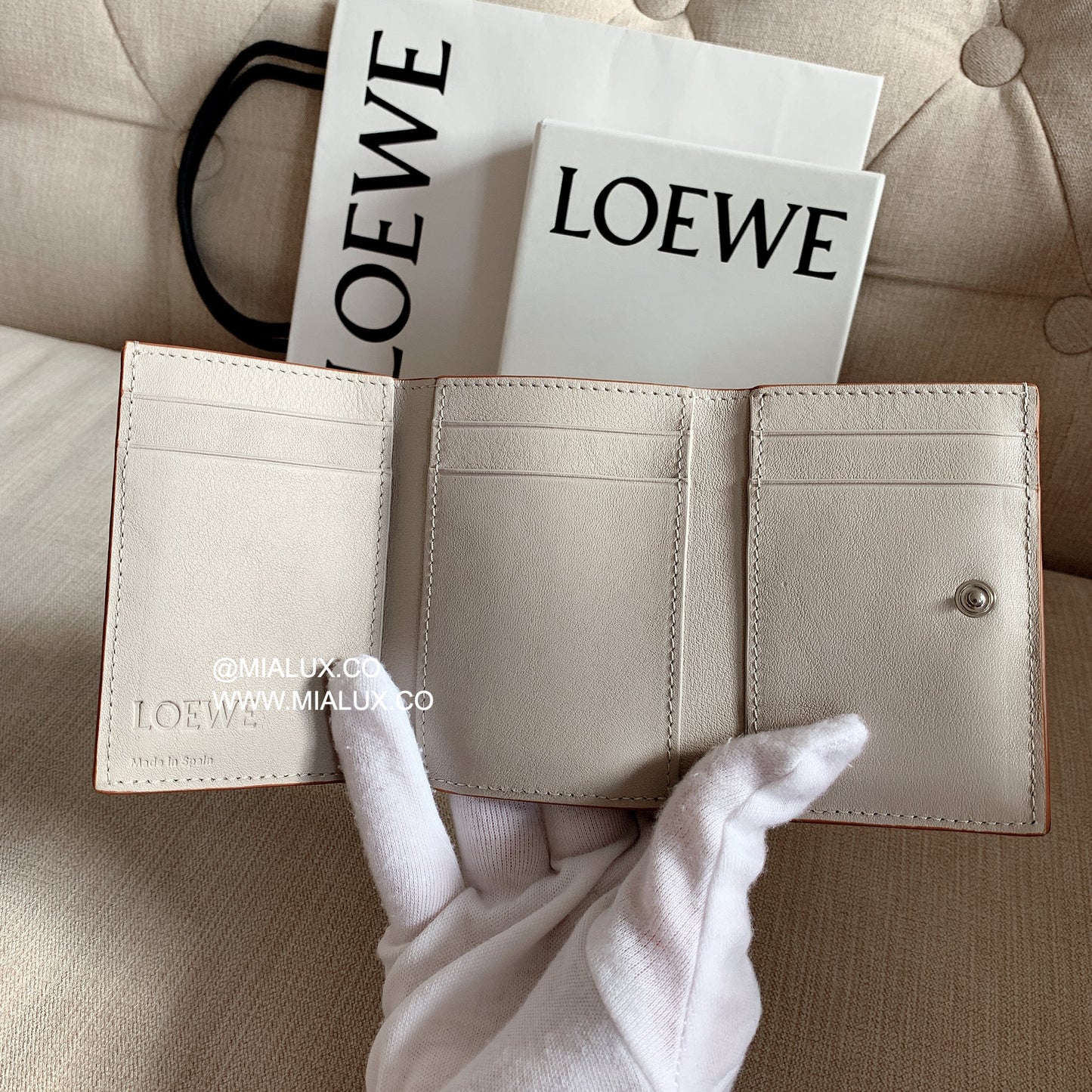 Loewe▪️Anagram Trifold 三折短夾/495