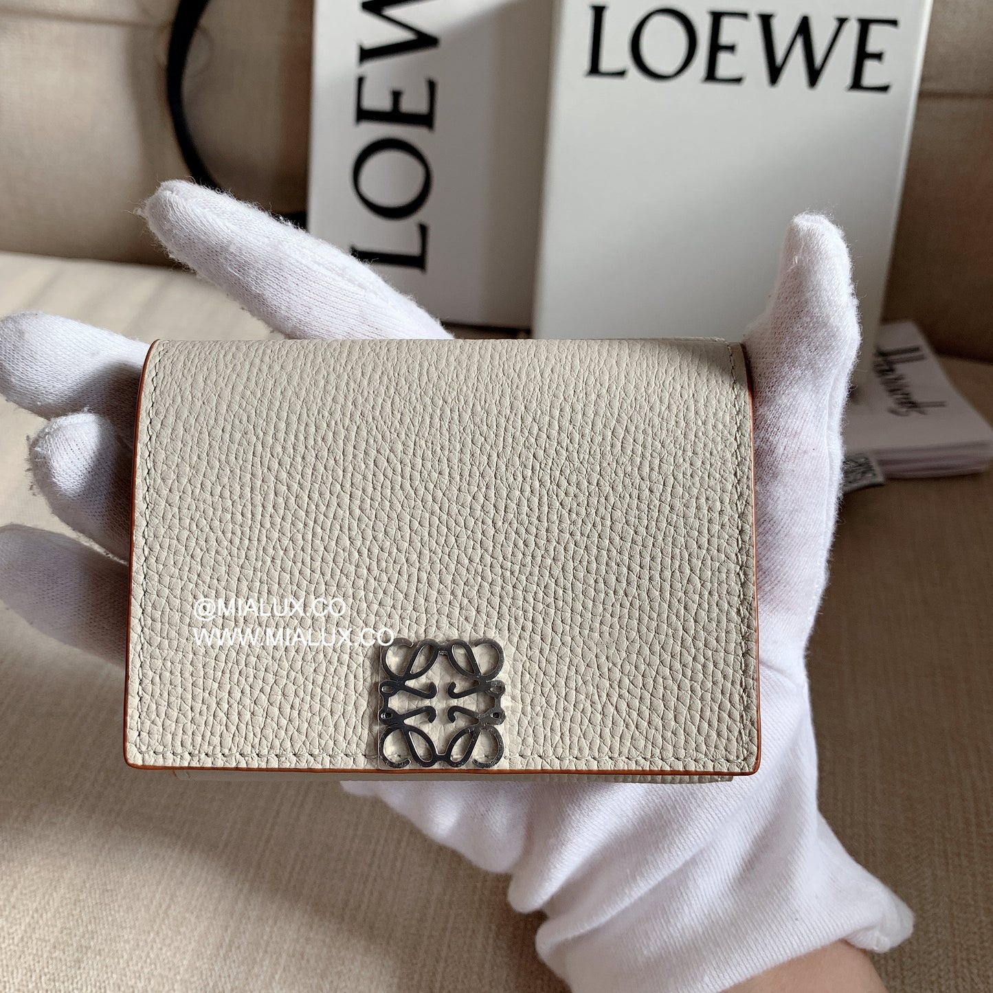 Loewe▪️Anagram Trifold 三折短夾/495