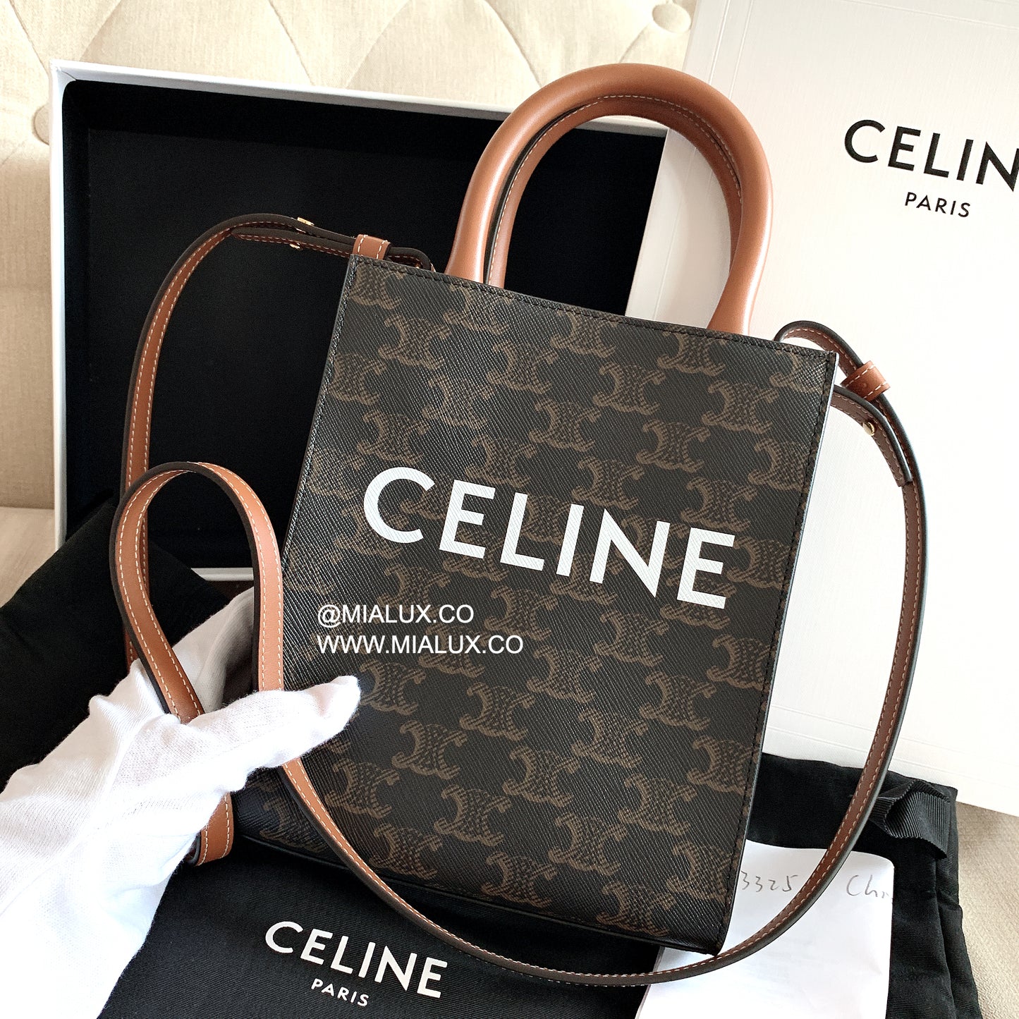 Celine Vertical Cabas Mini 迷你老花琴譜包/1150E1200 🉐43000🇪🇺