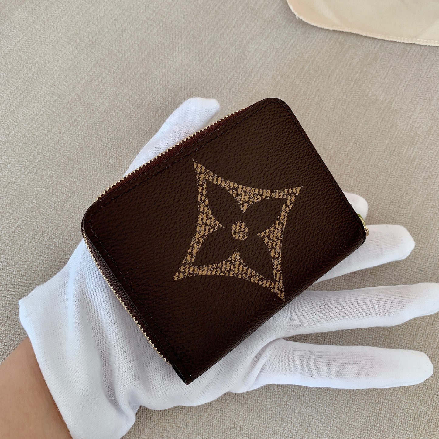 LV Zippy 大LOGO拉鍊錢包/390✨🉐17380