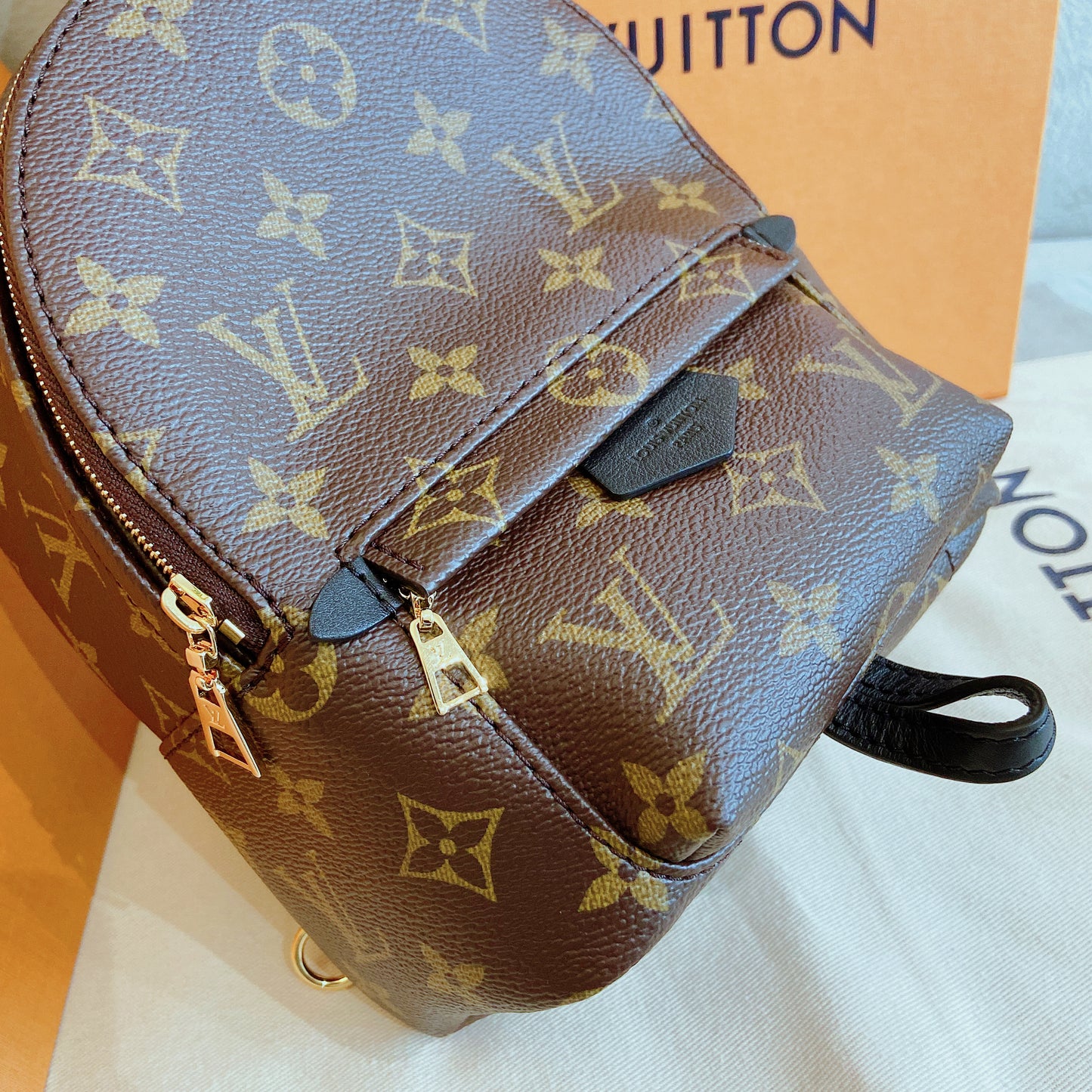 LV▪️ Palm Springs Mini 老花後背小書包/1860E2050✨🉐74800🇪🇺