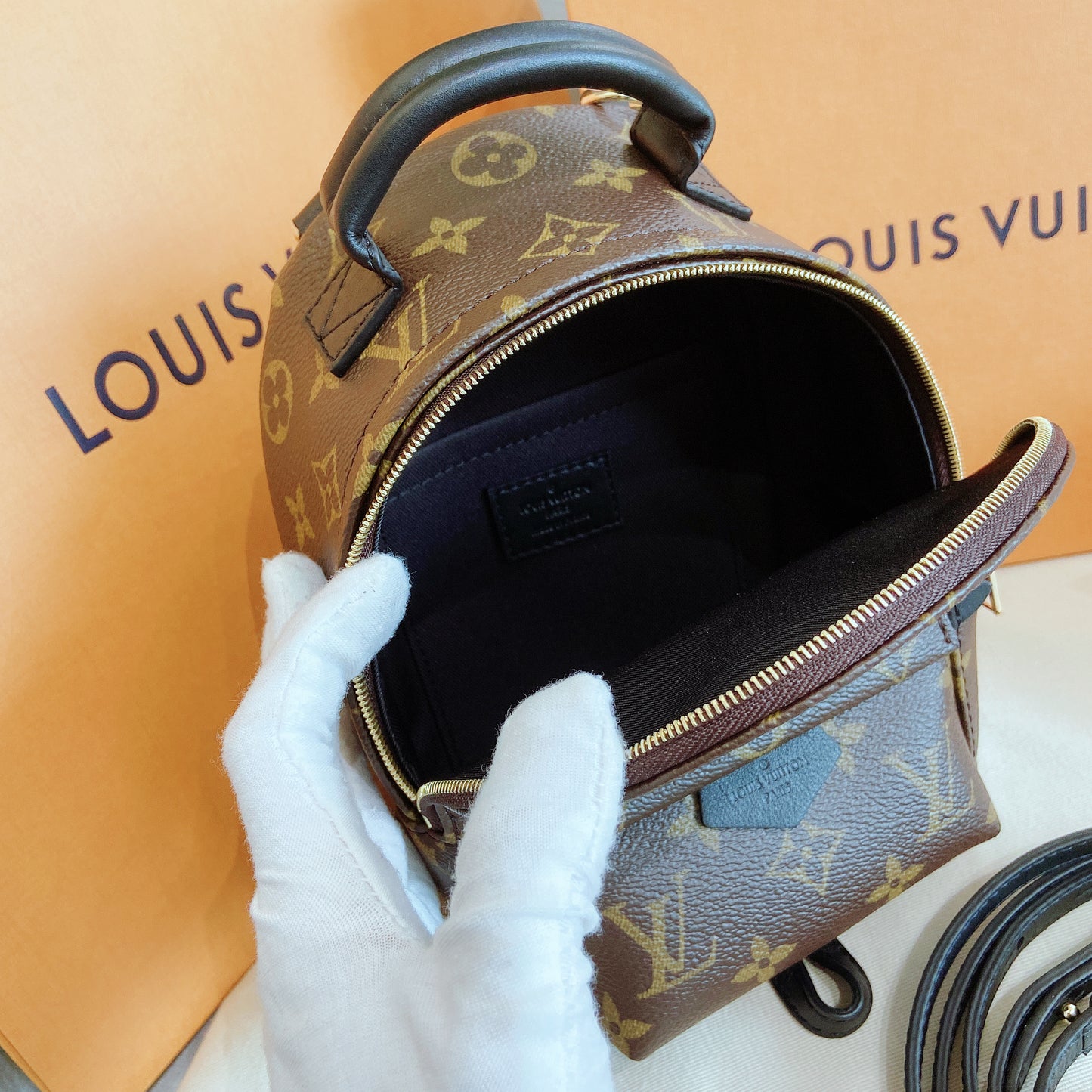 LV▪️ Palm Springs Mini 老花後背小書包/1860E2050✨🉐74800🇪🇺