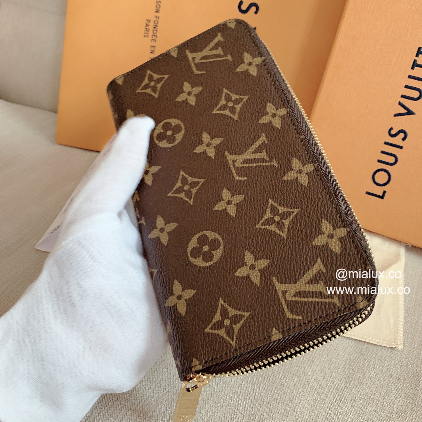 LV▪️Zippy 拉鍊長夾/580✨🉐25360