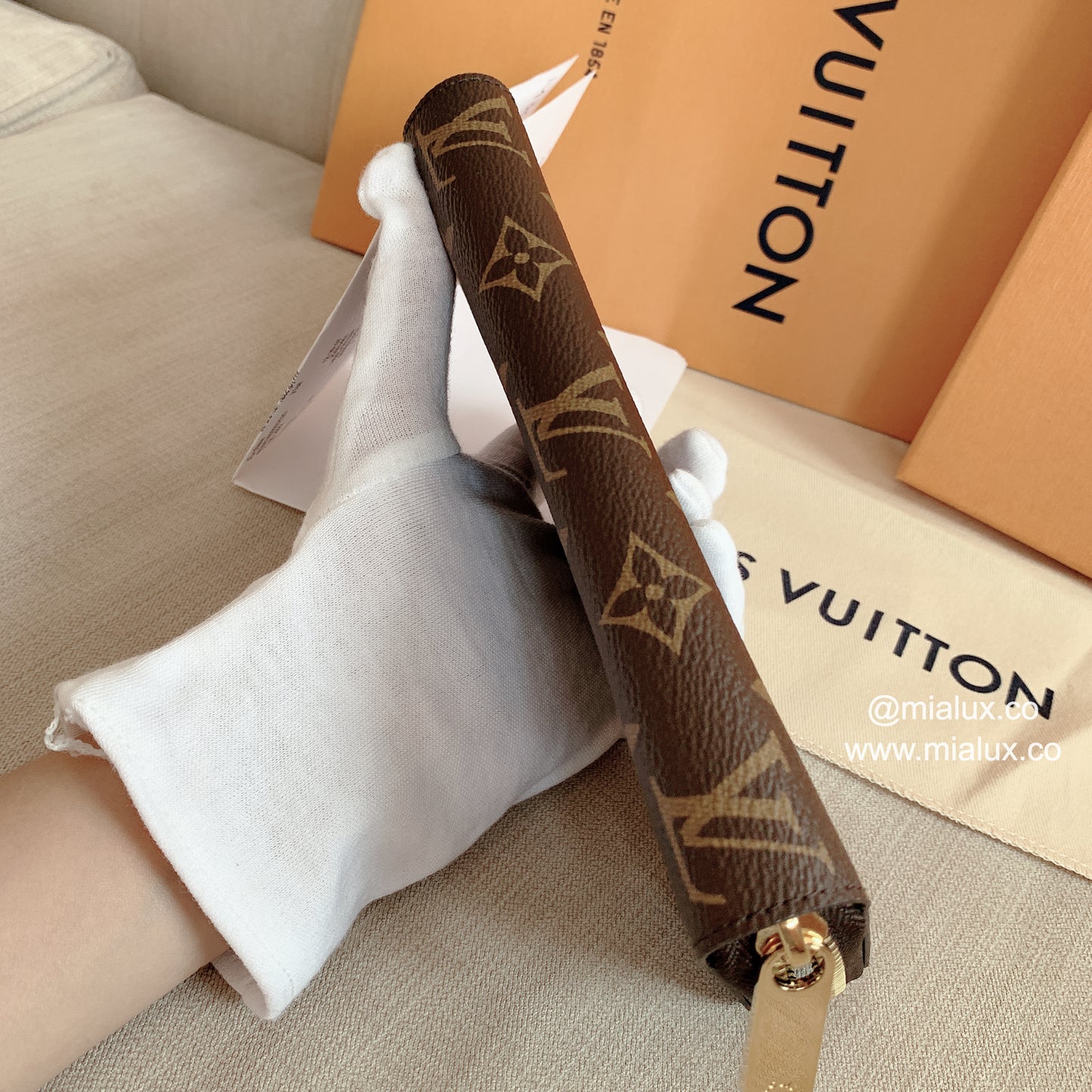 LV▪️Zippy 拉鍊長夾/580✨🉐25360