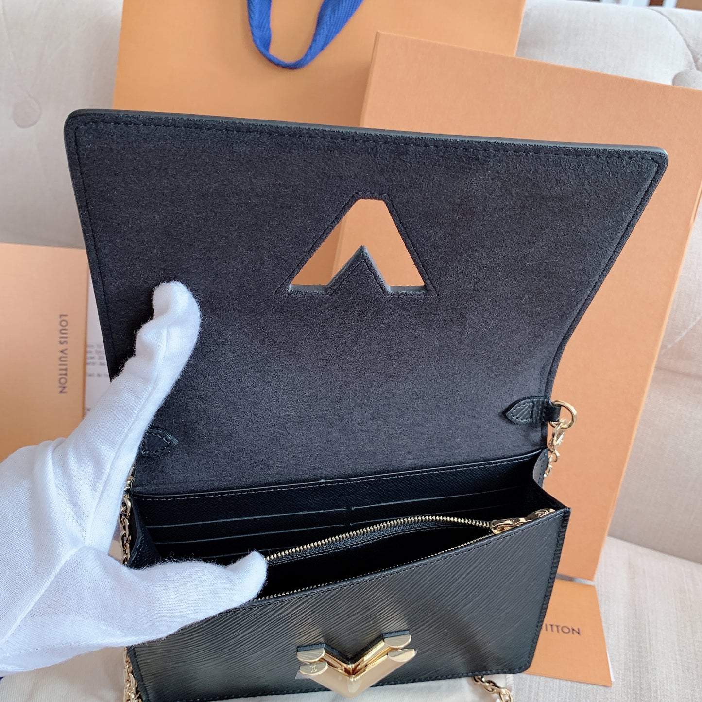 ❌LV Twist 牛皮金字鍊條包/1470✨🉐62740