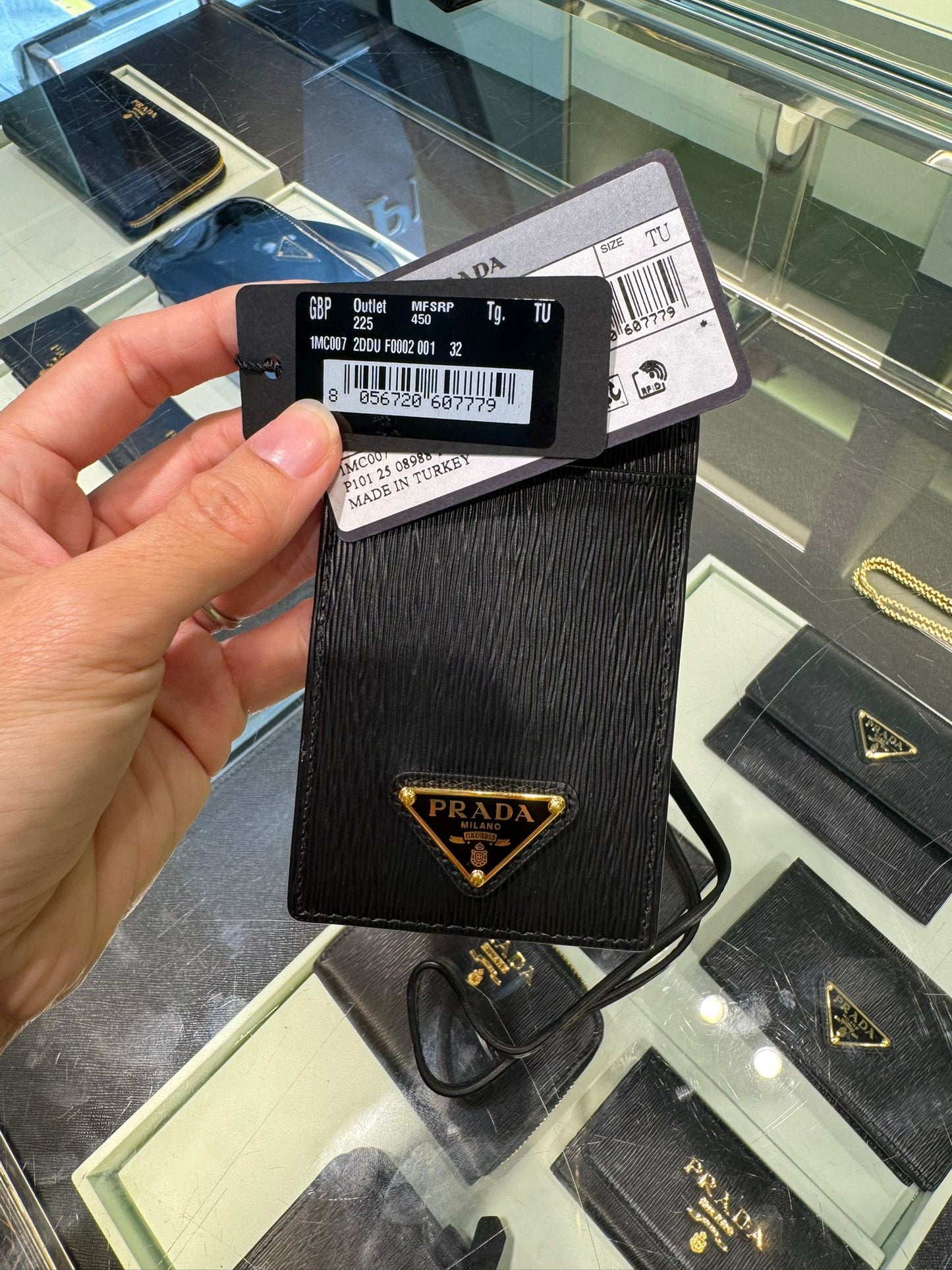 @Prada Carte 三角標水波防刮名牌夾/P225 🔔限時折🉐12250