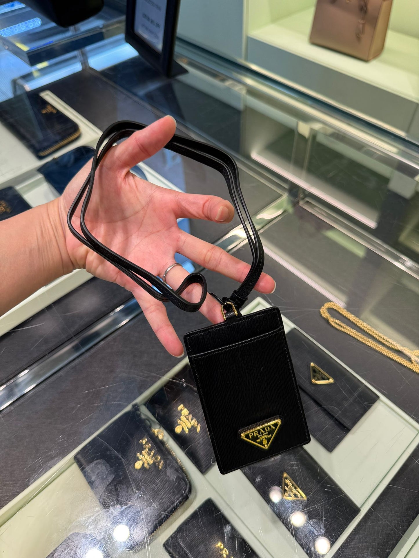 @Prada Carte 三角標水波防刮名牌夾/P225 🔔限時折🉐12250