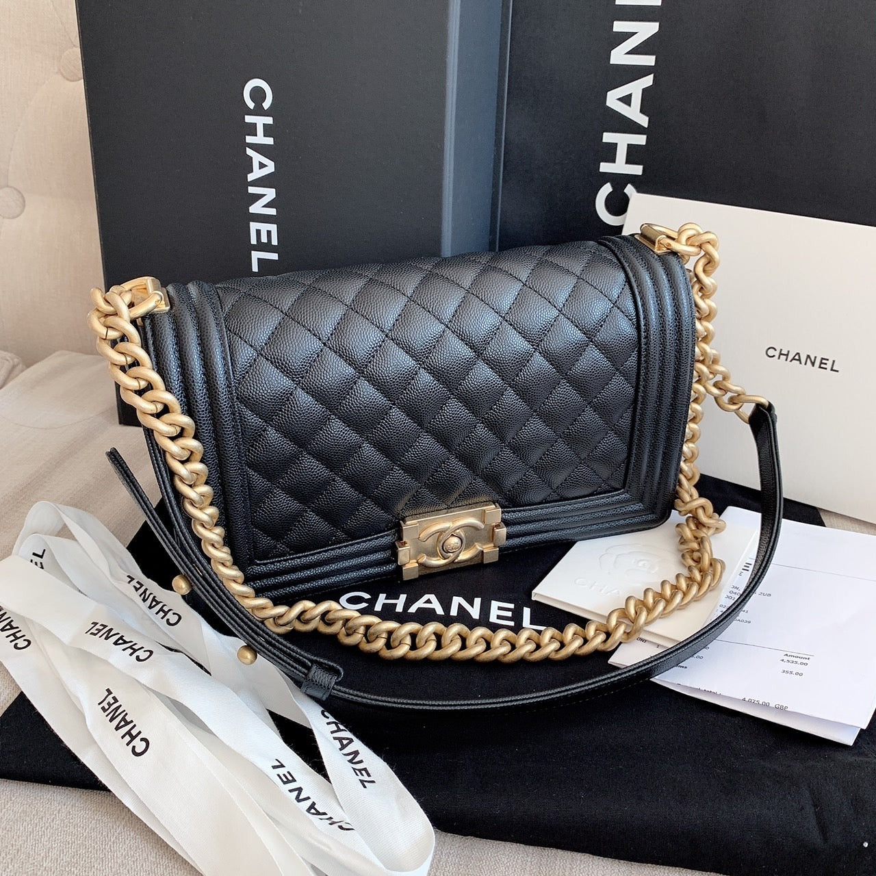 CHANEL BOY M 中款BOY包/5800🉐229980🏷️
