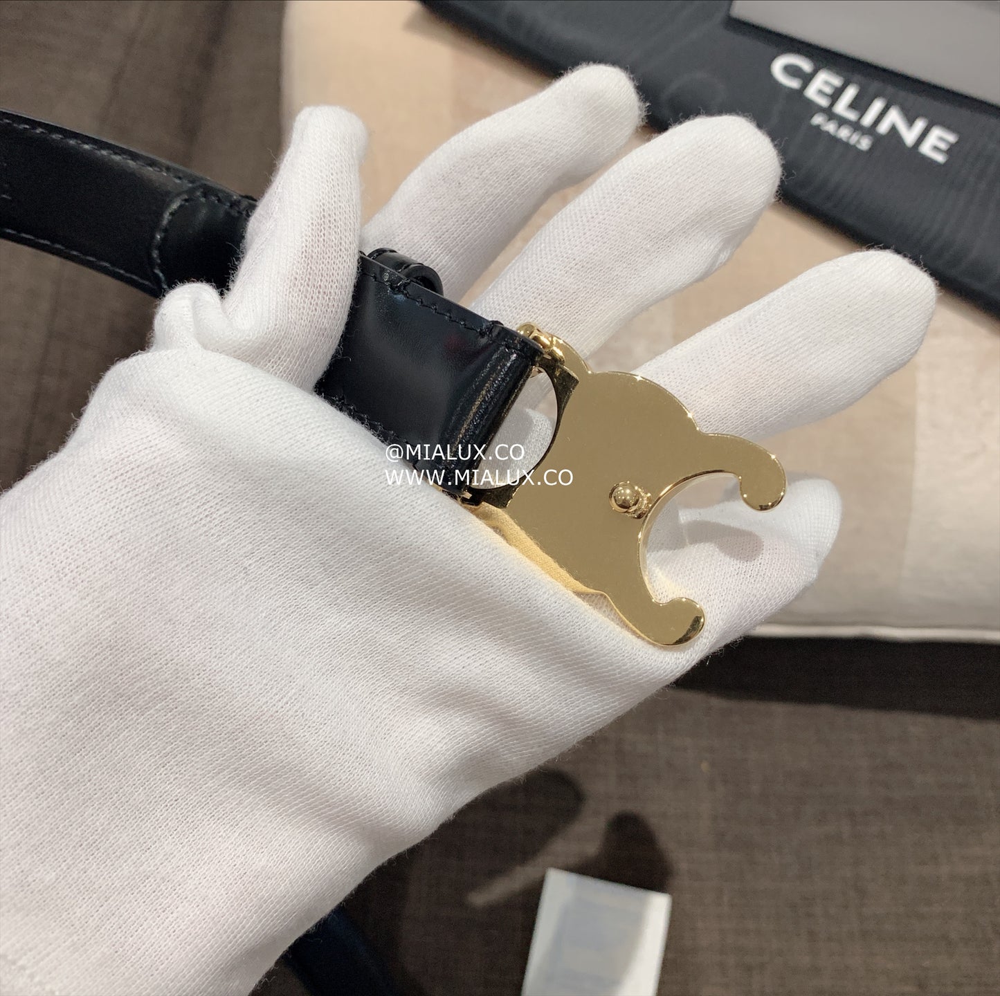 Celine▪️TAURILLON TRIOMPHE M 凱旋門金釦皮帶/485E520 🉐19200🇪🇺