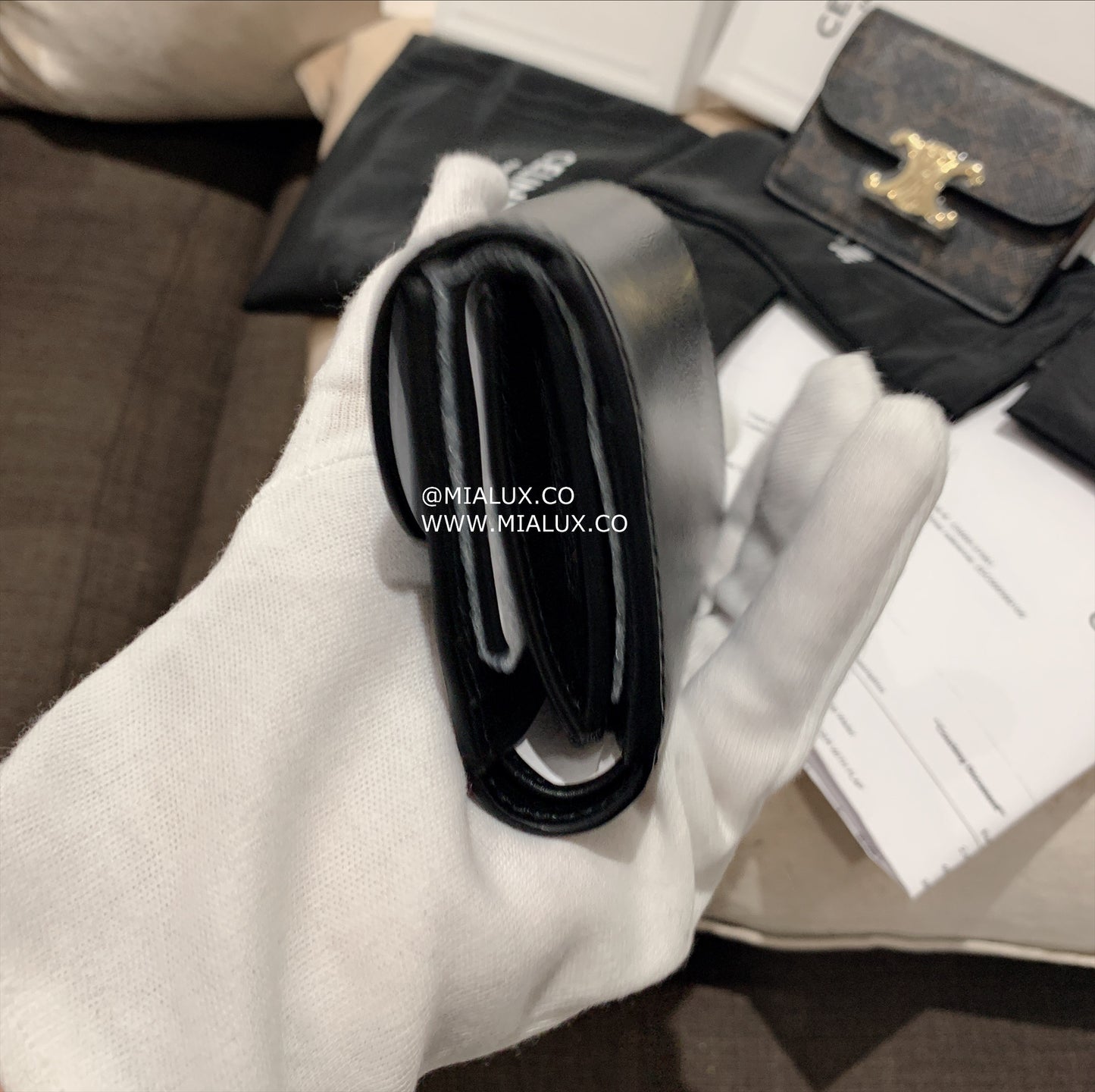 Celine▪️Flap Wallet Triomphe S 亮牛皮三折短夾/490E540 🉐19900🇪🇺