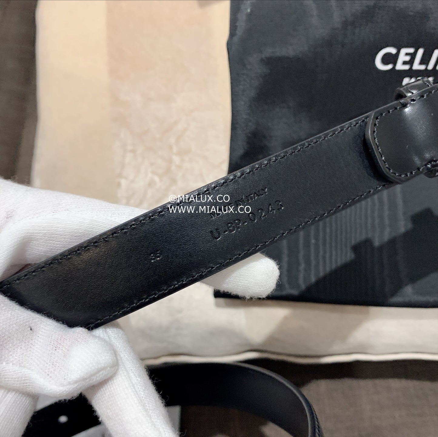 Celine▪️TAURILLON TRIOMPHE M 凱旋門金釦皮帶/485E520 🉐19200🇪🇺