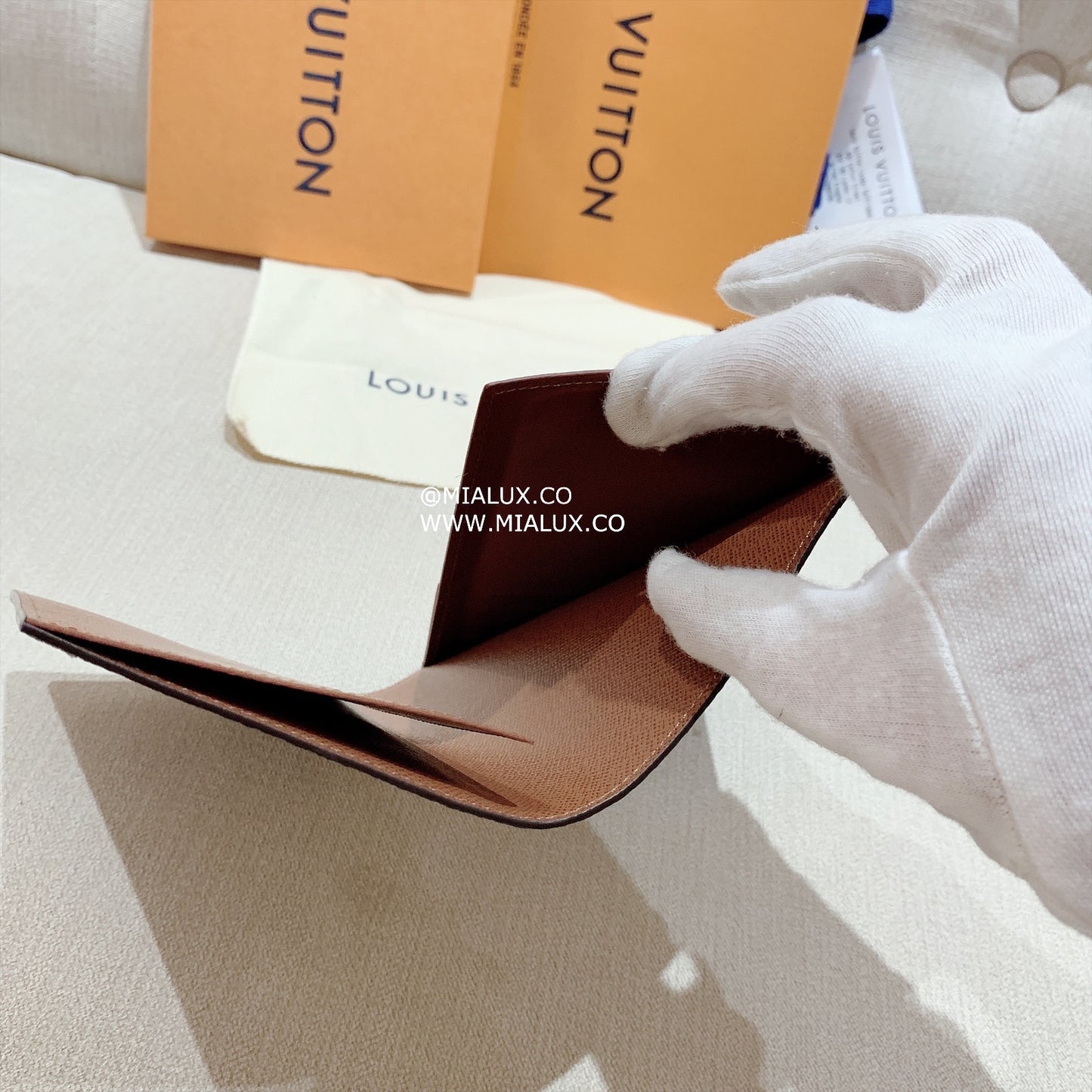 *LV Passport Cover 護照夾/265✨🉐12130