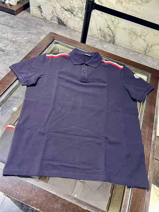 *@Moncler 男生款雙肩飾邊Polo上衣/P204🔥下殺🉐11000