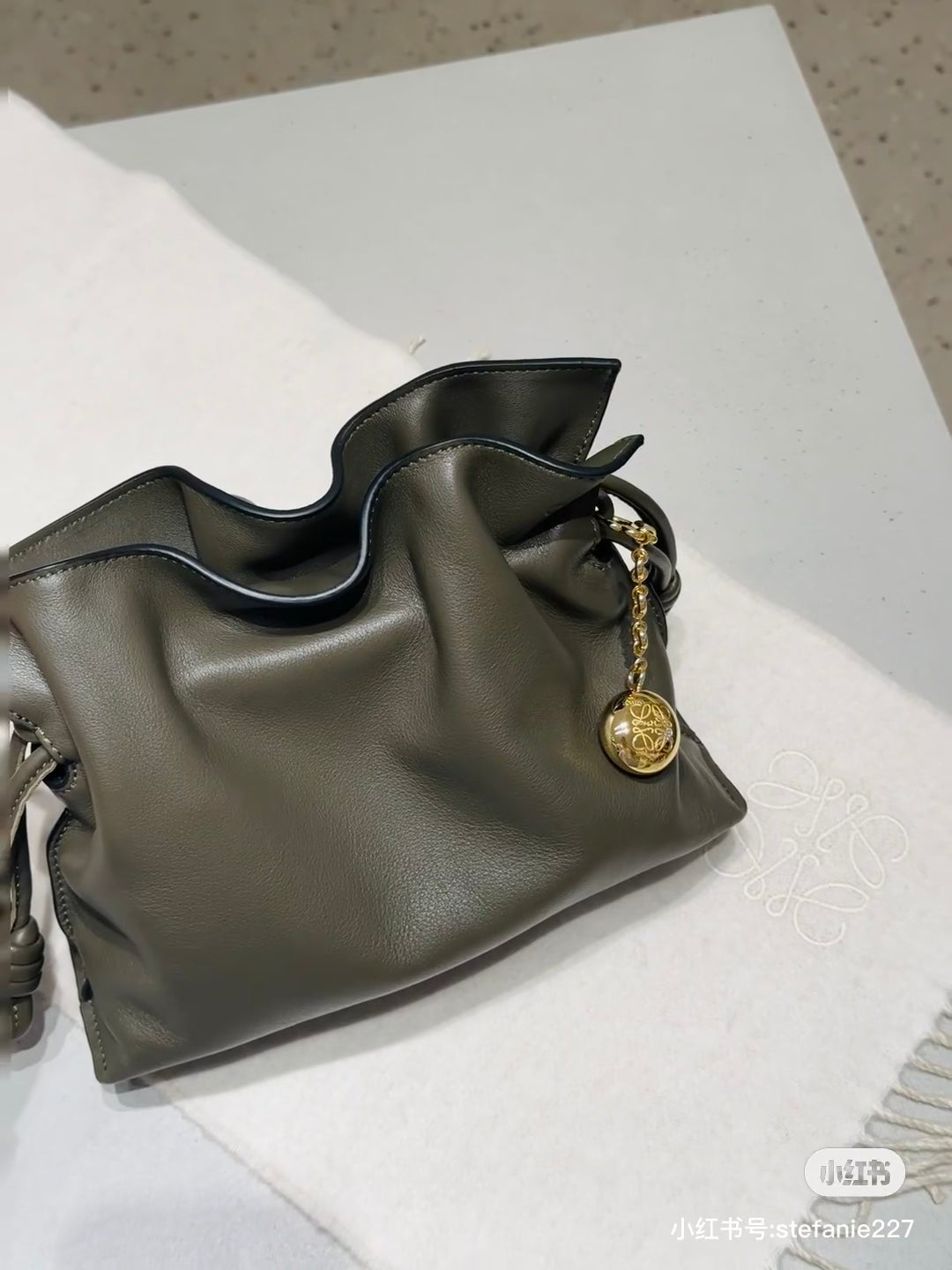 Loewe▪️Flamenco clutch Mini 福袋包/1650