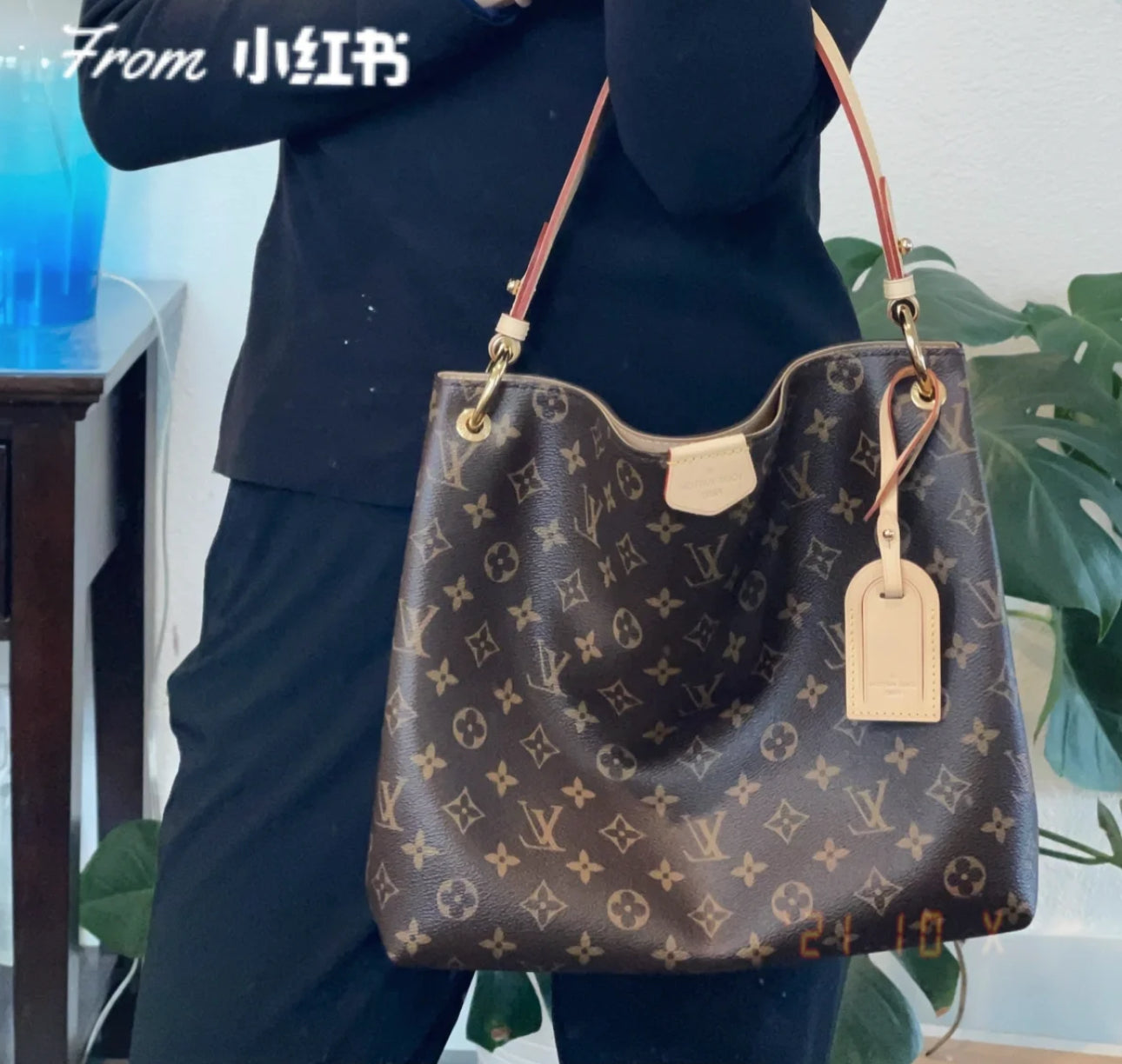 ❌LV Graceful PM Hobo 小款老花肩背包/1330 ✨🉐55530