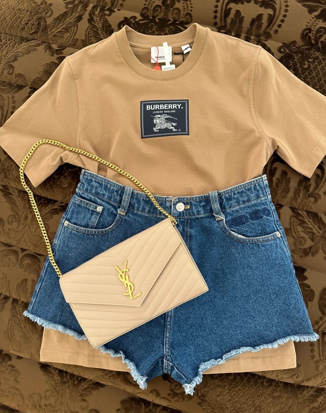 @Burberry Prorsum 戰馬貼布T恤上衣/420P210 🔥折上七折🉐7420