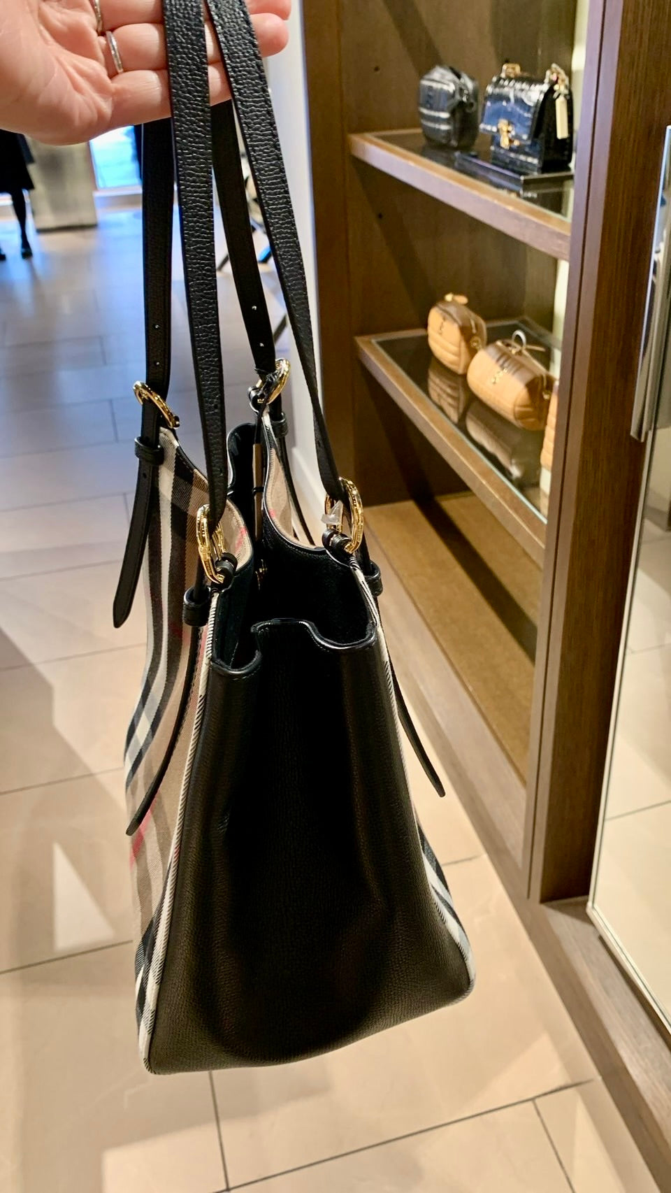 @Burberry▪️Canary SM 變形托特包/1050P735 🔥折上六折🉐20850