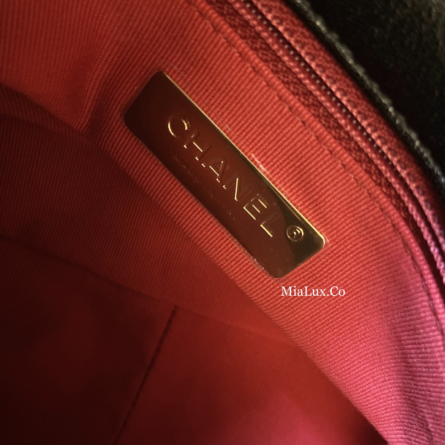 CHANEL▶︎✨| 19 LAMBSKIN HANDBAG 中款經典19小羊皮翻蓋鏈包 AS1160 *£5,360