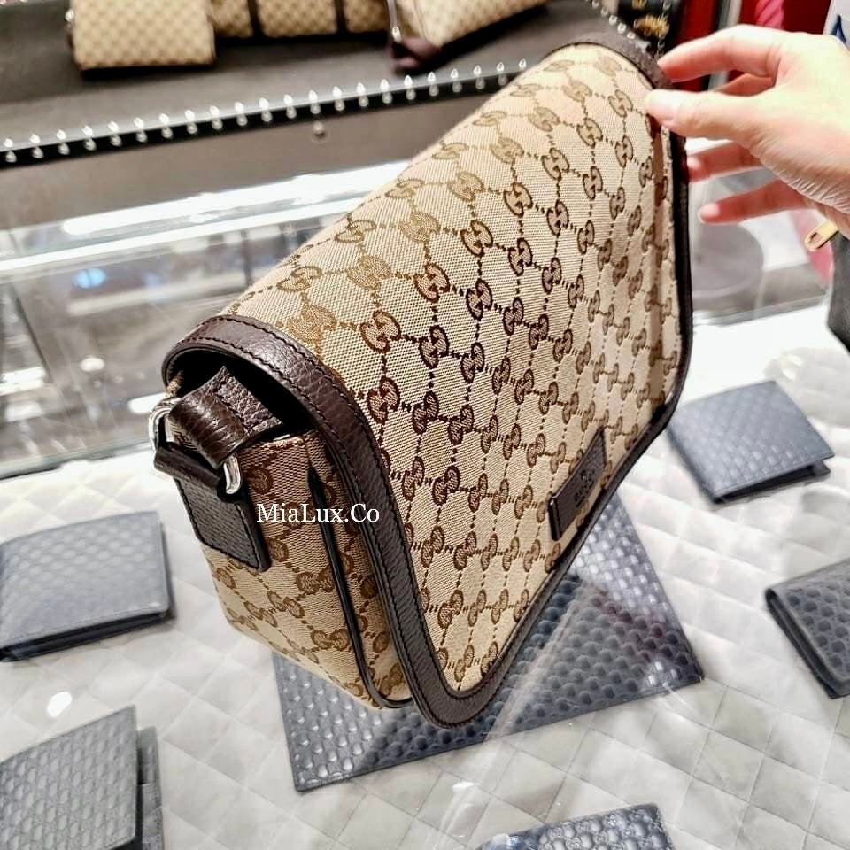 *@Gucci 男生款老花織布郵差包/ 小款P470 / 大款 P490