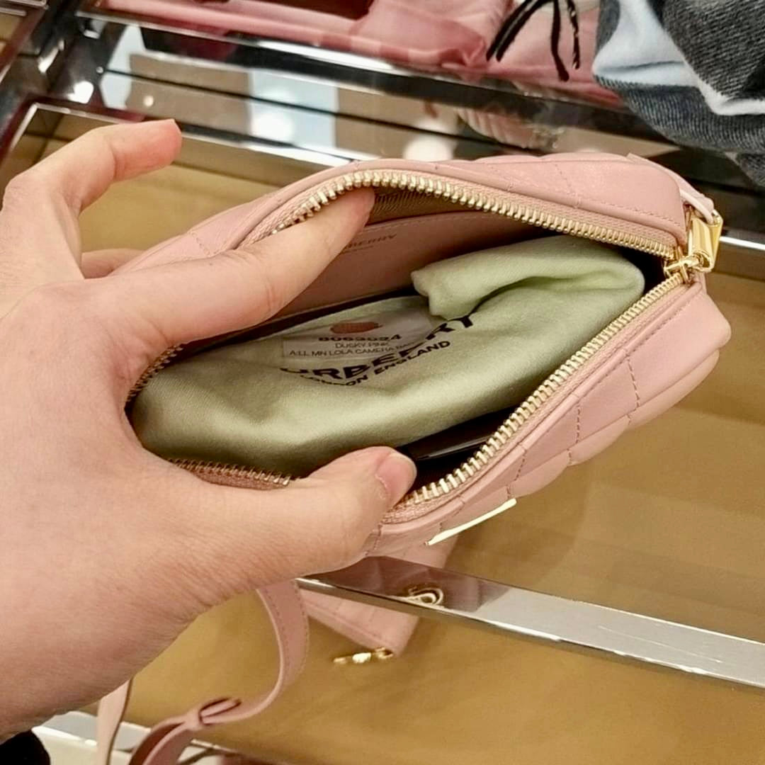 @Burberry Lola TB Mini 相機包-櫻花粉/1050P369 🔥下殺🉐17610