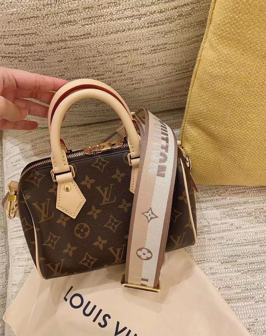 *現貨*LV▪️Speedy Bandoulière 20 背帶波士頓包/1600 🏷 年前特價✨🉐58800