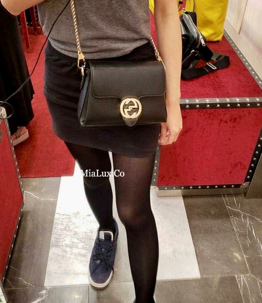 *@Gucci▪️Calfskin Flap Bag 梯形銀扣翻蓋包/P690 🔔限時折🉐32050