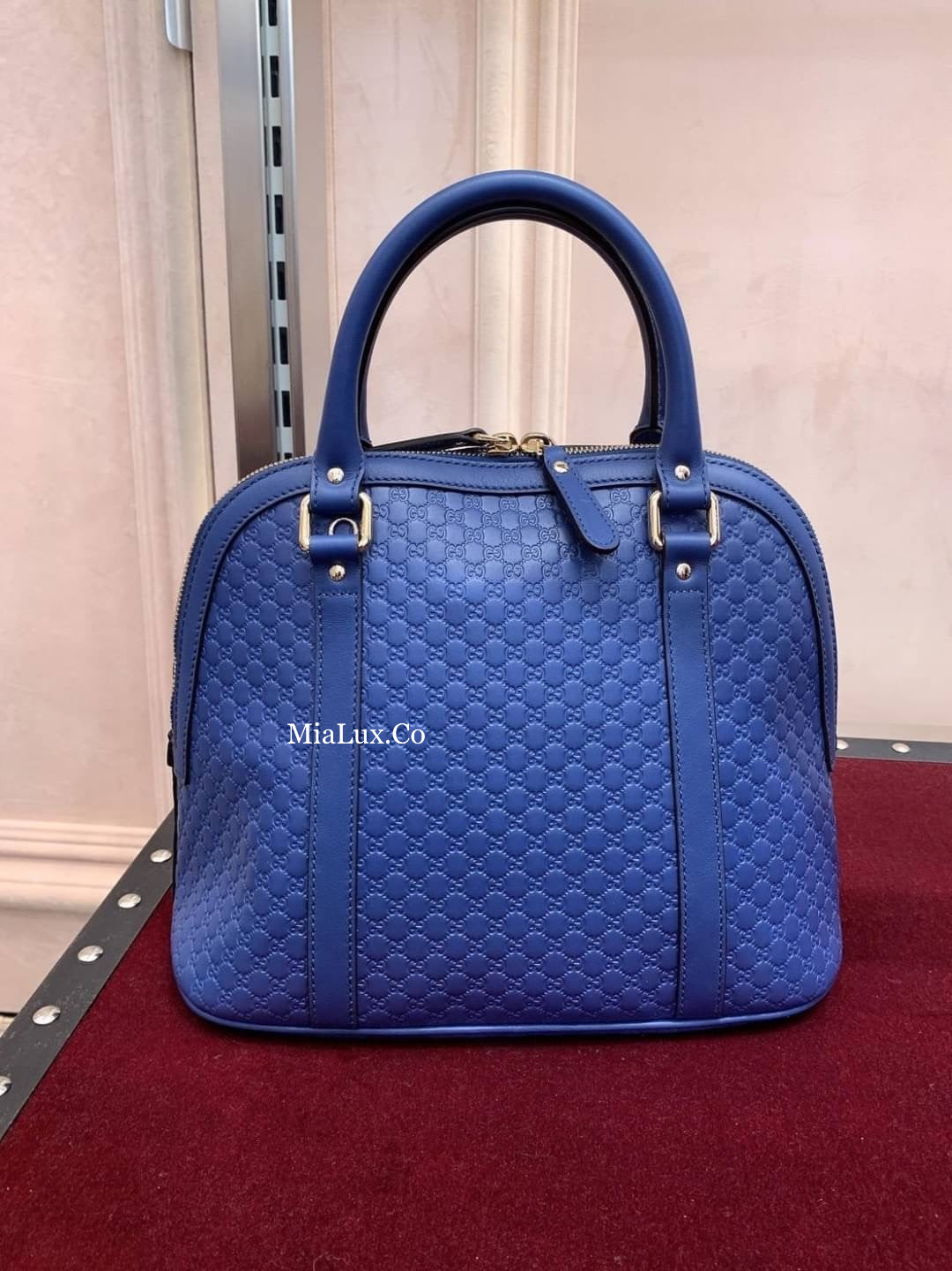 @Gucci Embossed Bag L 大款壓紋牛皮貝殼包/P745 🔔限時折🉐34530