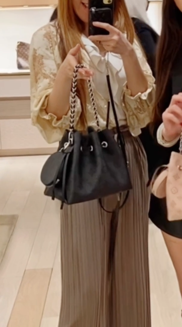 LV▪️Bella 月光女神包/3100✨🉐128100