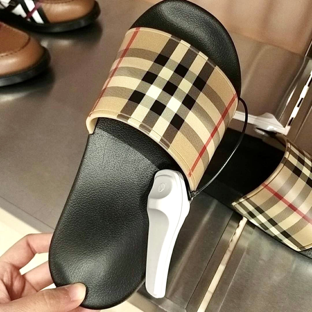 @Burberry Vintage Check Slides 經典格紋拖鞋/270P190 🔥下殺🉐9980