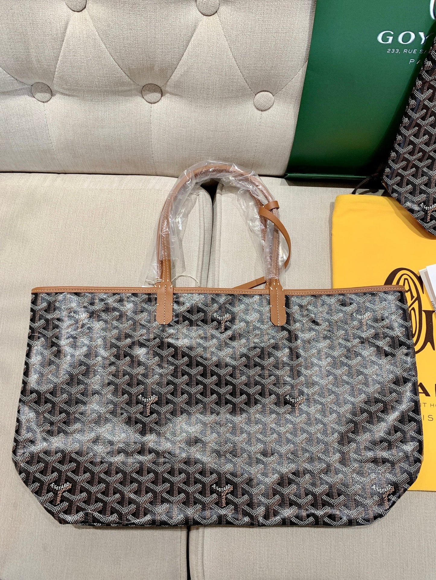 Goyard Saint Louis PM 經典托特包/1270E1450 🍀🉐58150🇬🇧