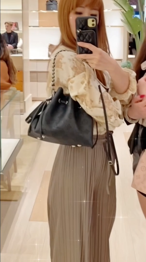 LV▪️Bella 月光女神包/3100✨🉐128100