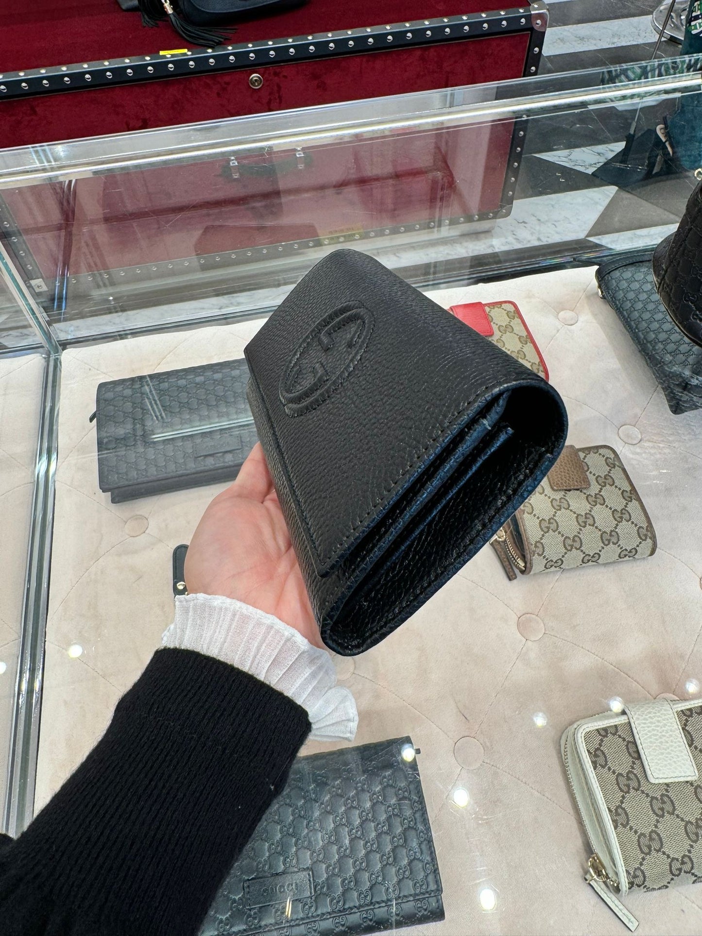 *@Gucci Soho 浮雕翻蓋長夾/390P270 🔔限時折🉐12950