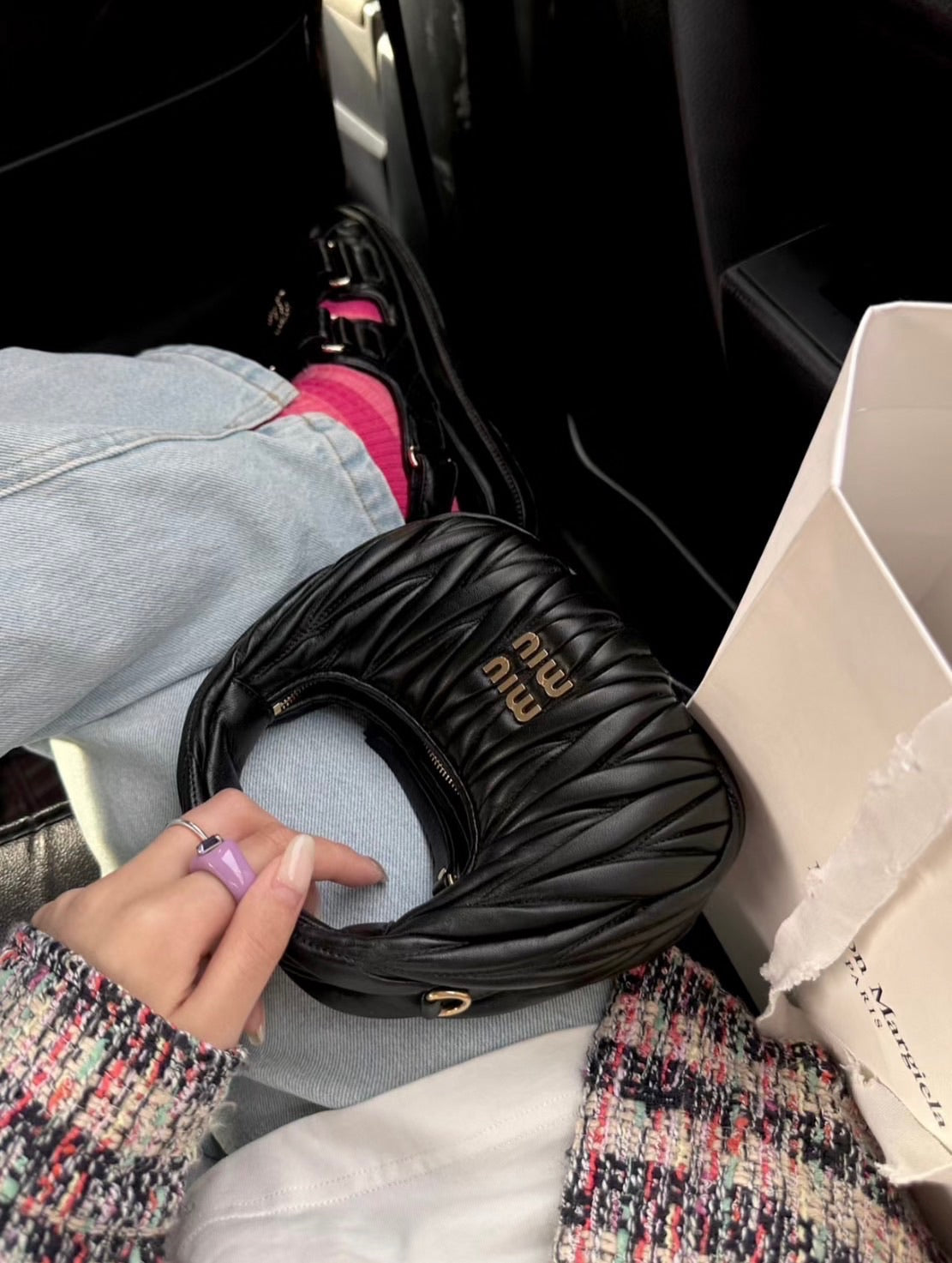 MiuMiu Wander Matelasse Nappa Hobo Mini 迷你半月腋下包/1600E1750🉐64000🇪🇺