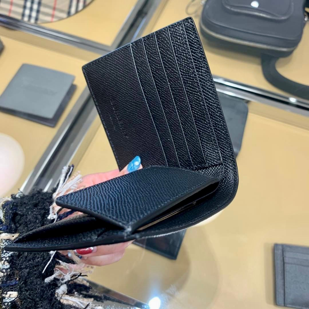 @Burberry CC Bifold 男女款燙銀字零錢短夾/P195 🔥下殺🉐9980