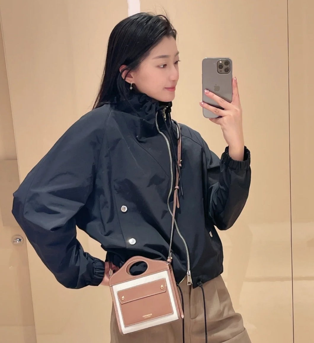 Burberry Pocket Micro 口袋包-白棕/820C537 ㊙️折扣🉐23020💰