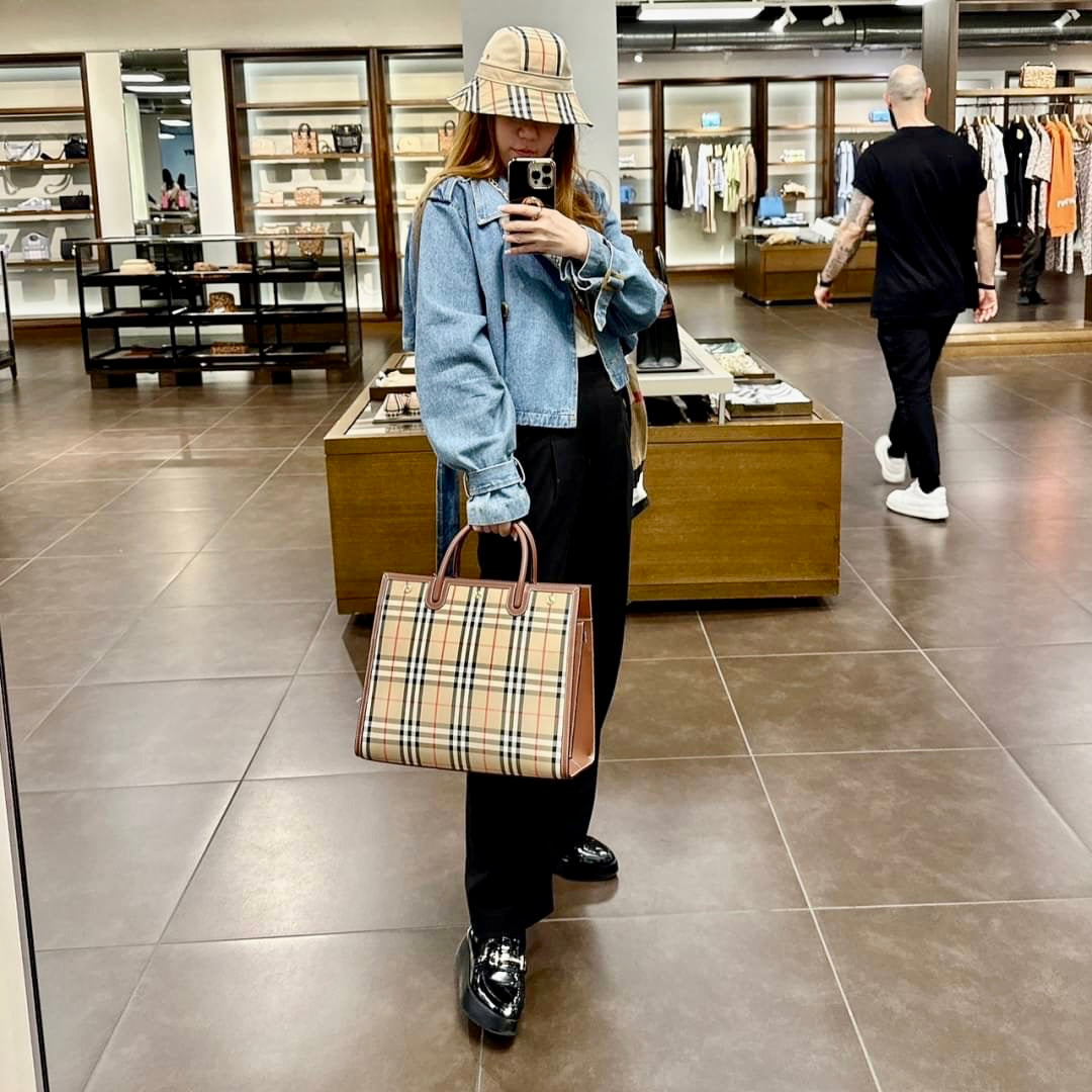 @Burberry Check Tote 小款格紋托特包/P895 🔥下殺🉐41280