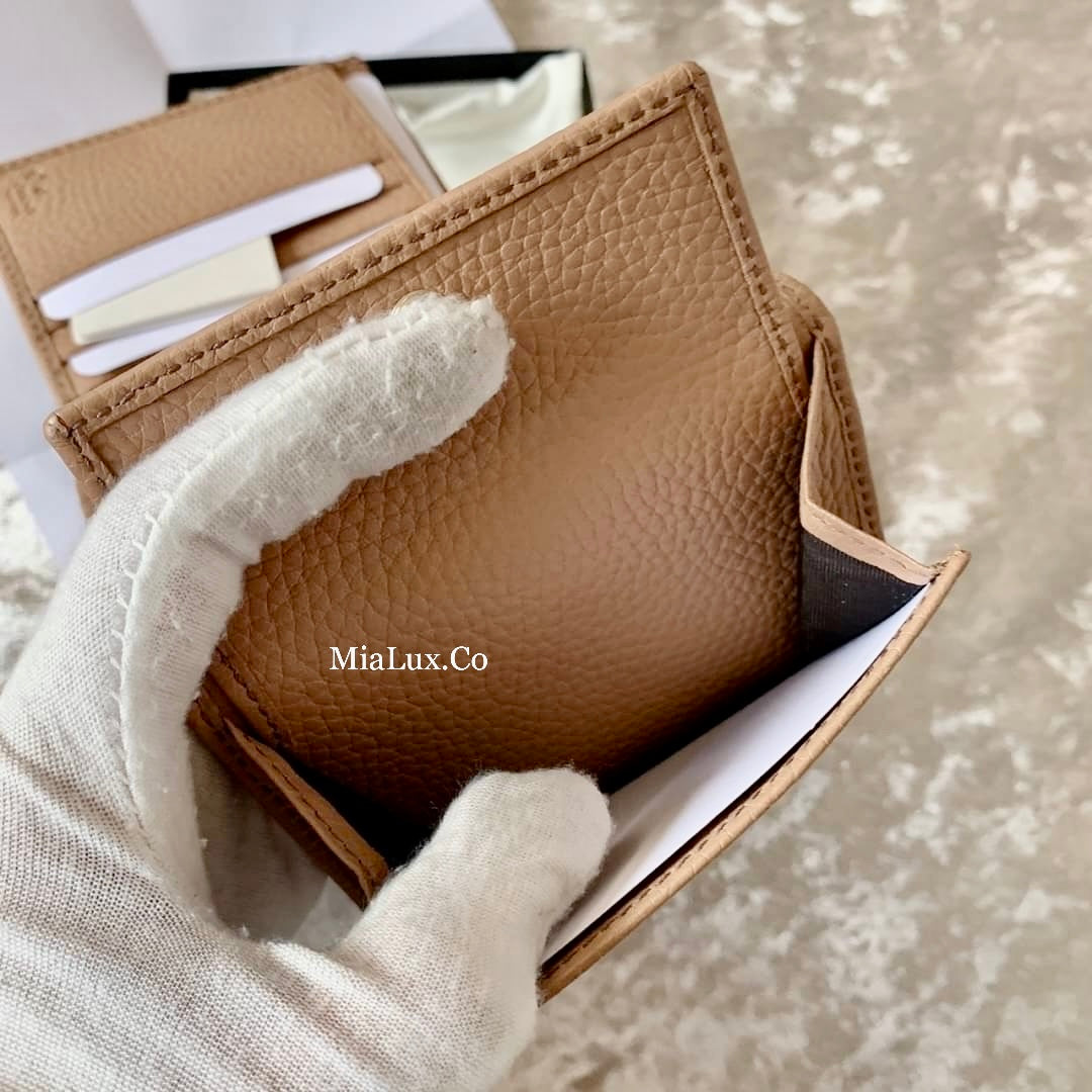 *@Gucci Soho Wallet 浮雕翻蓋三折短夾/P230