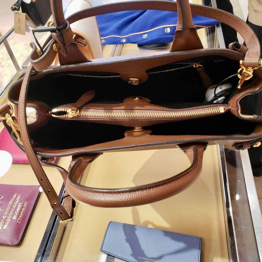 @Burberry Banner M 中款格紋拼皮手提包/P895 🔥下殺🉐41280