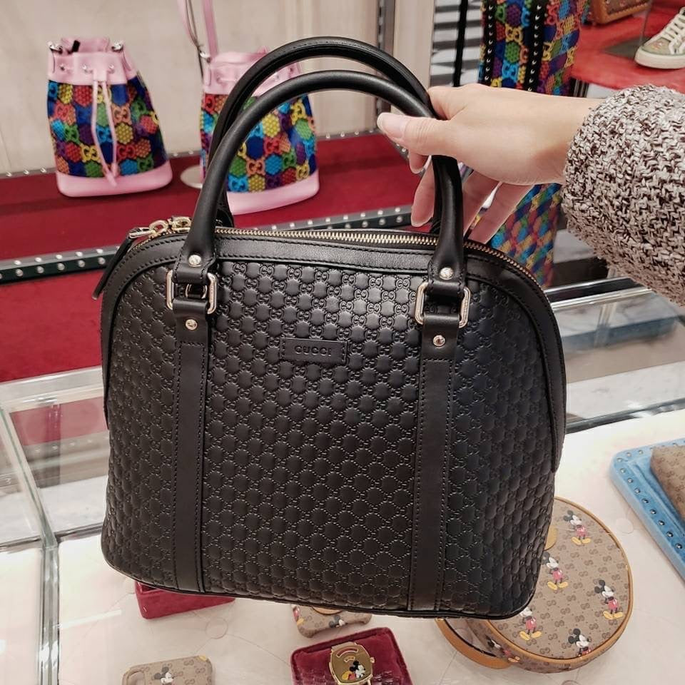 @Gucci Embossed Bag L 大款壓紋牛皮貝殼包/P745 🔔限時折🉐34530