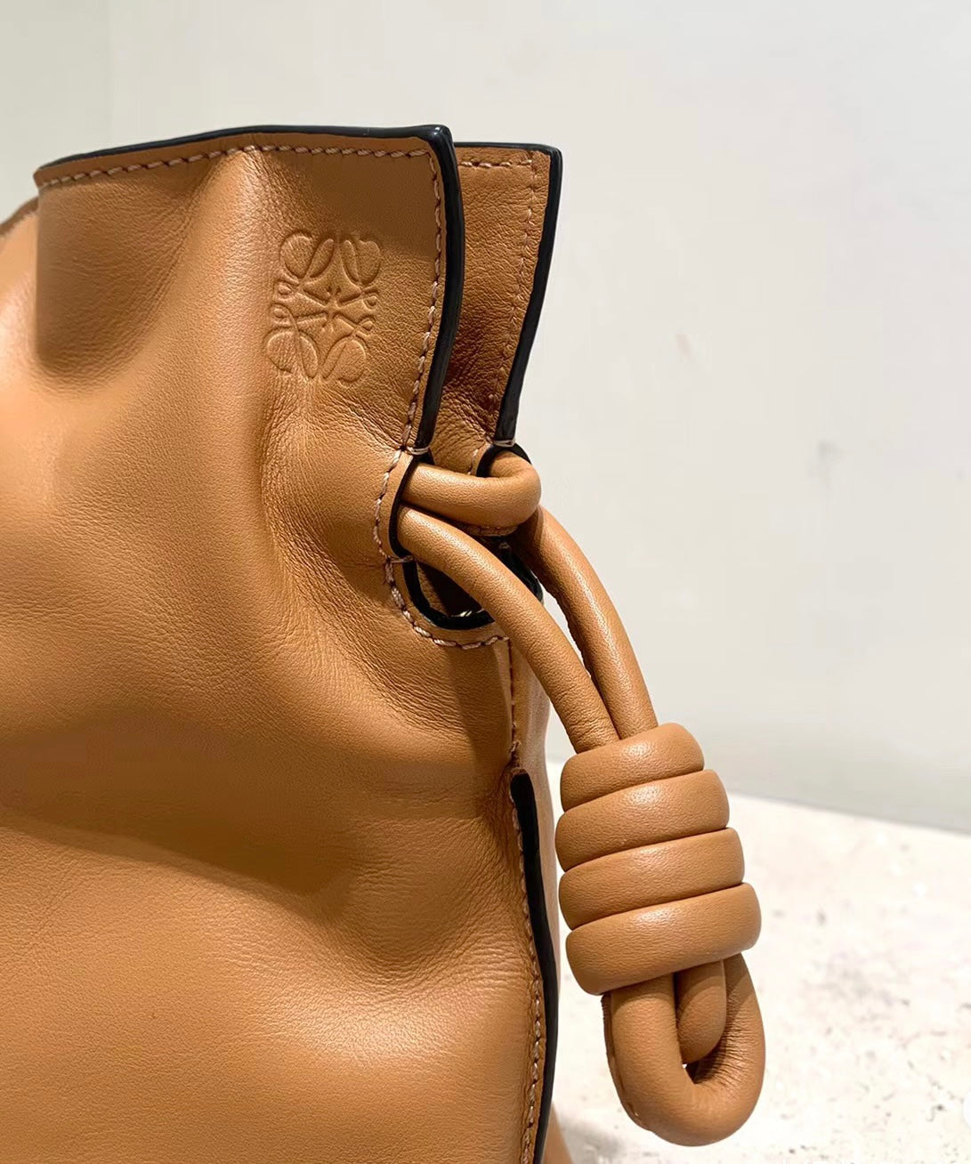 Loewe▪️Flamenco clutch Mini 福袋包/1650