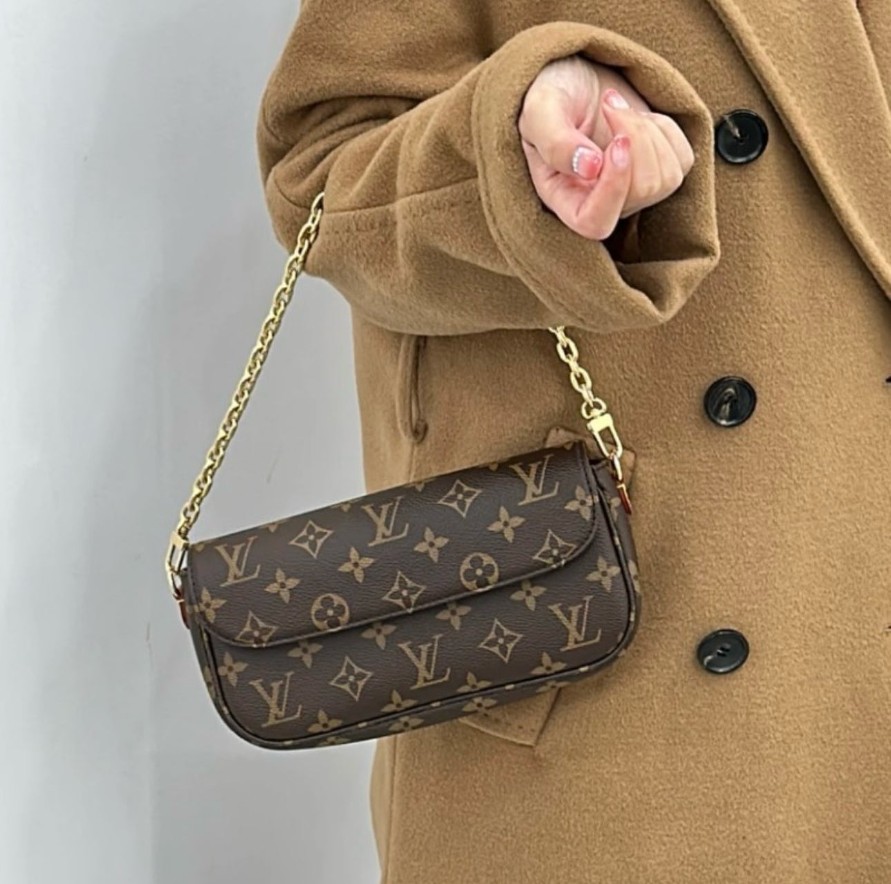 LV Ivy Wallet on Chain 爆款老花腋下包/1350✨🉐57700