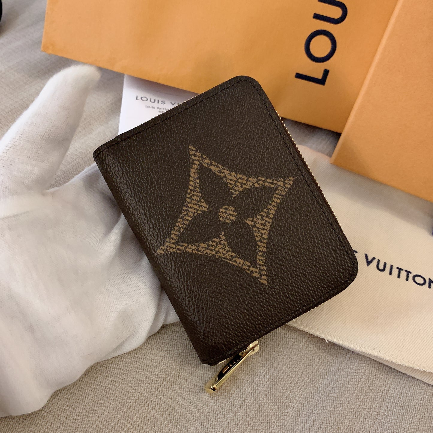 LV Zippy 大LOGO拉鍊錢包/390✨🉐17380