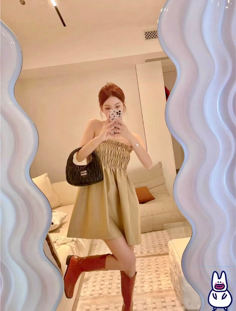 MiuMiu Wander Matelasse Nappa Hobo 小款半月腋下包/1840E2000 🉐69980🏷️