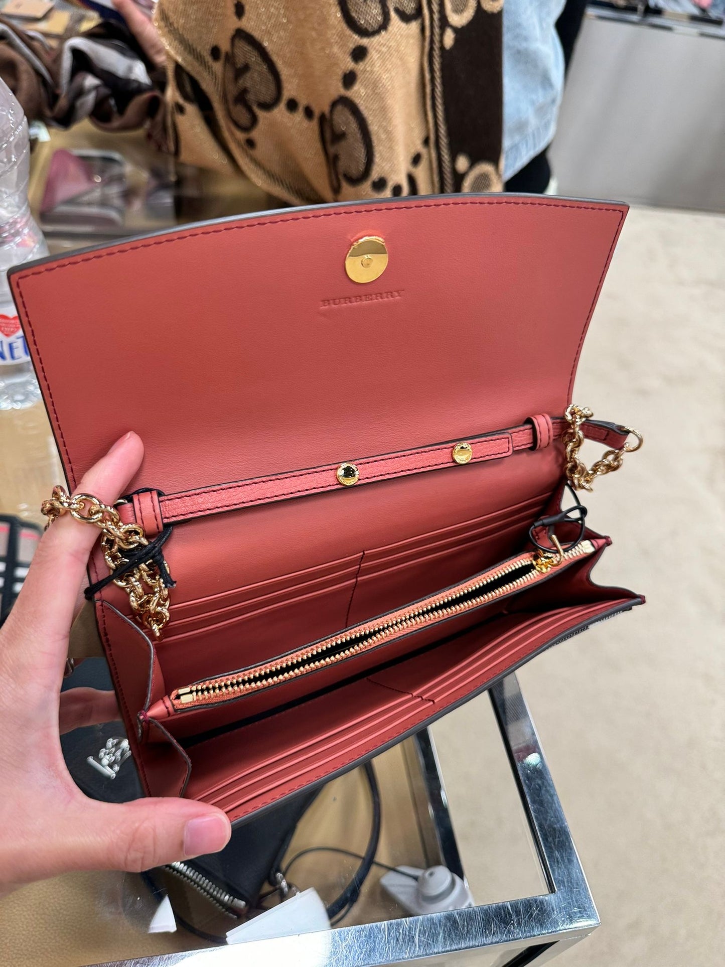 @Burberry Henley 格紋WOC翻蓋包/P299🔥下殺🉐14260